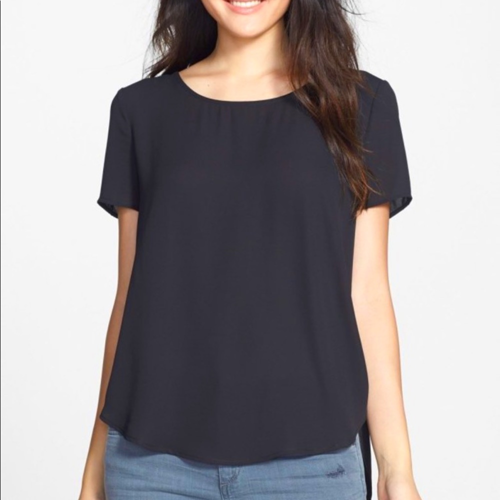 Pleione Pleat Back Woven Top